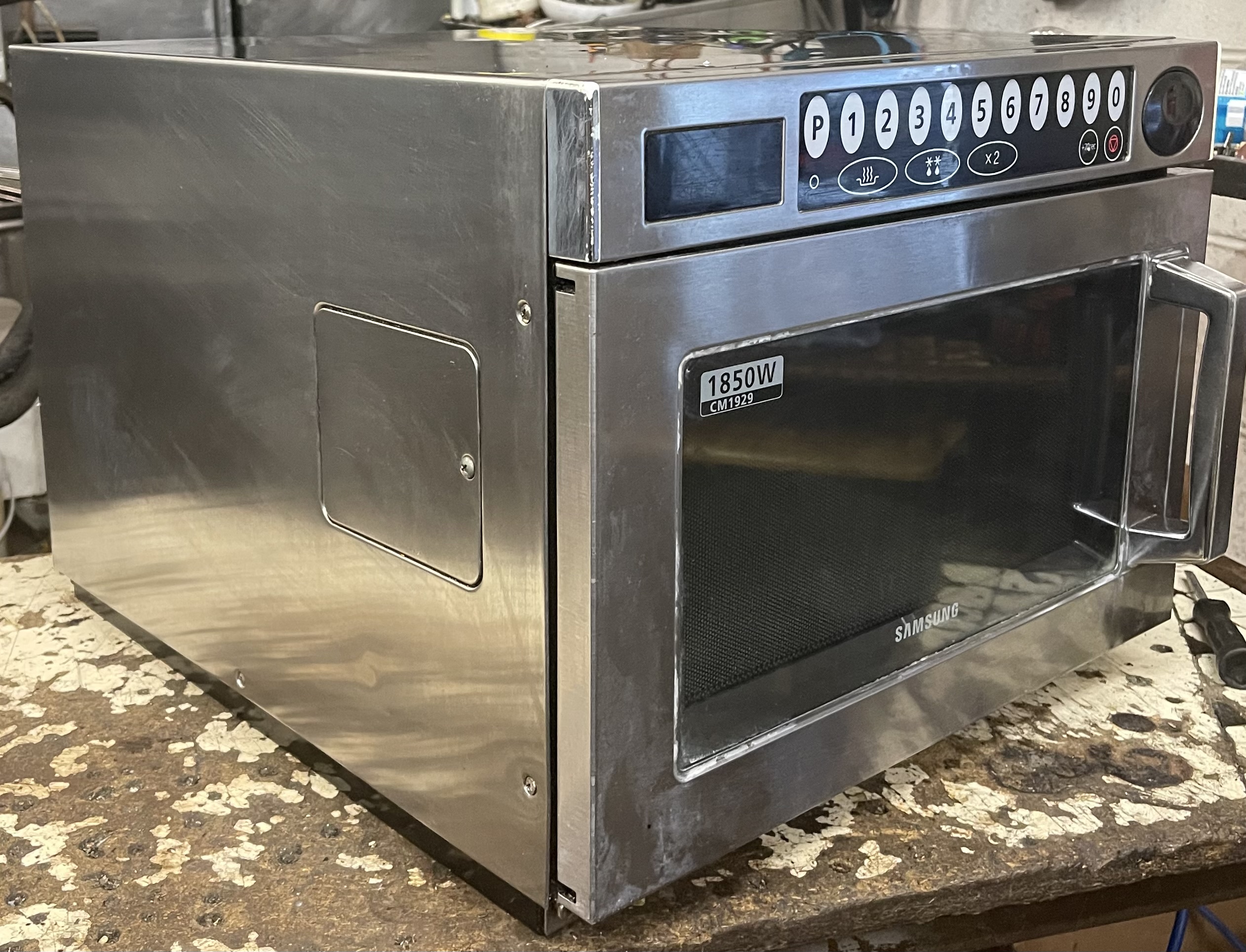 Samsung CM1929 1850W Commercial Microwave Oven - Image 6