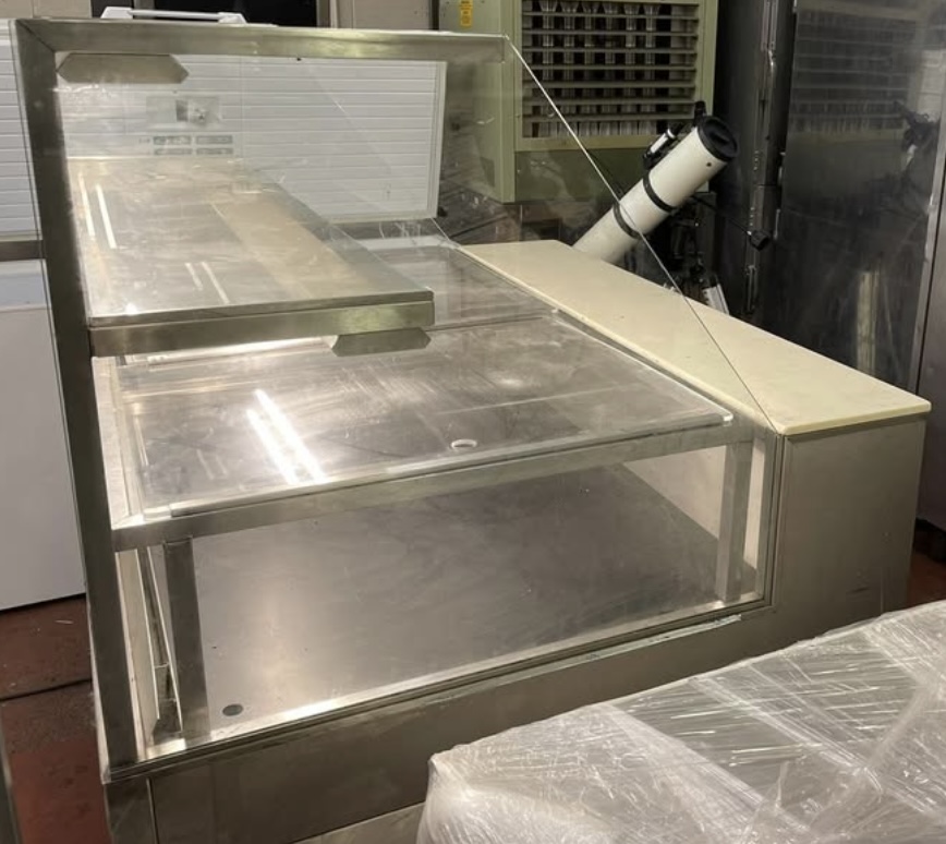 Large Size Used Refrigerated Counter Display - Image 6