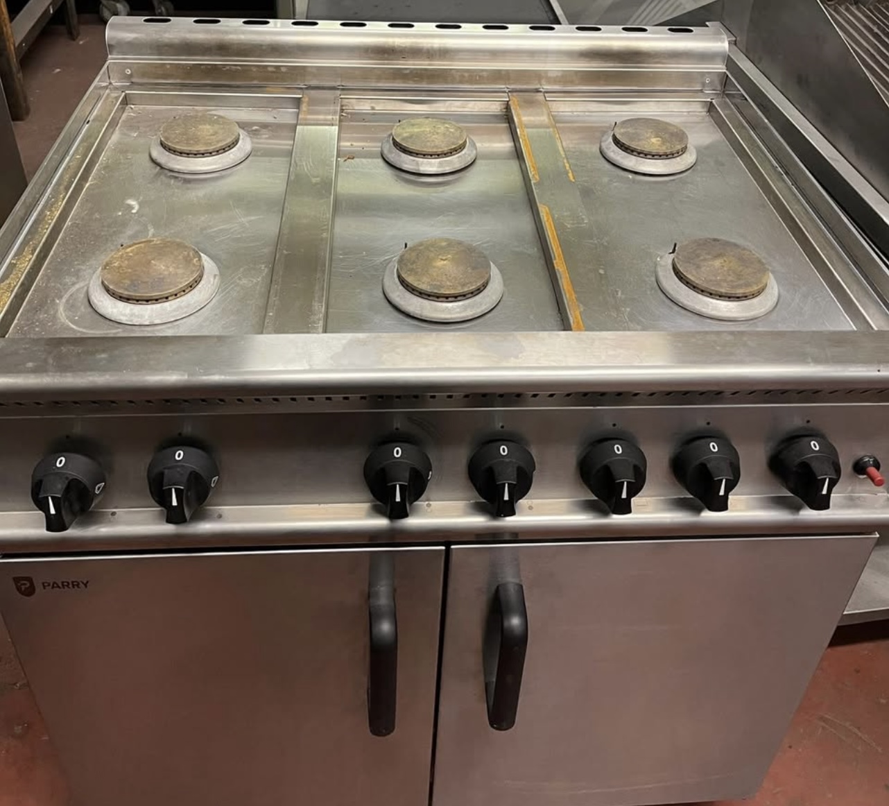 Parry 600 Series Cooker / Oven Range - Image 4