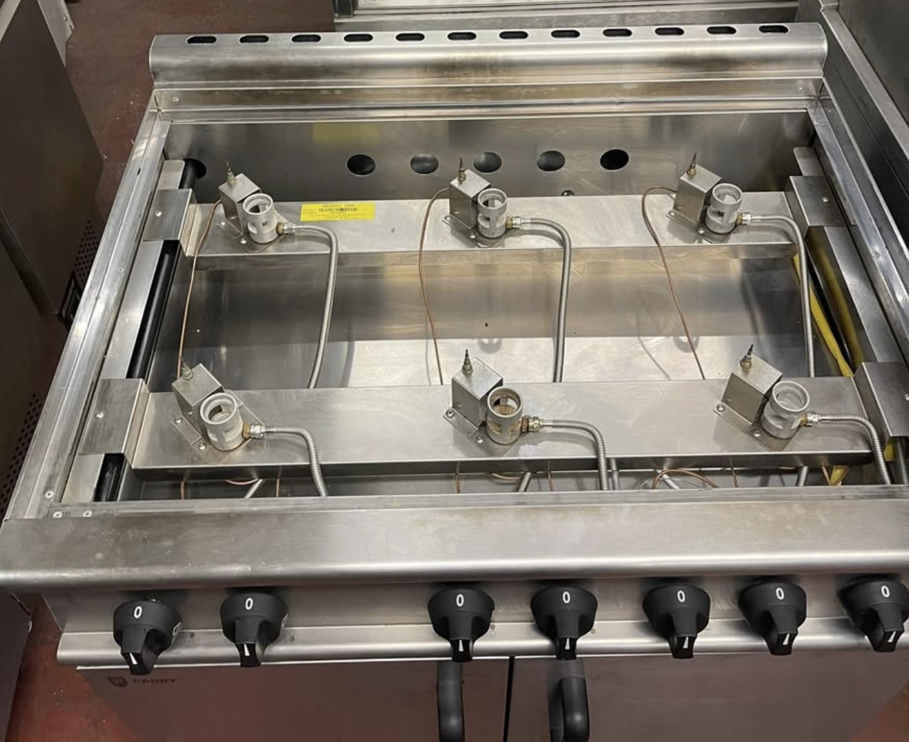 Parry 600 Series Cooker / Oven Range - Image 11