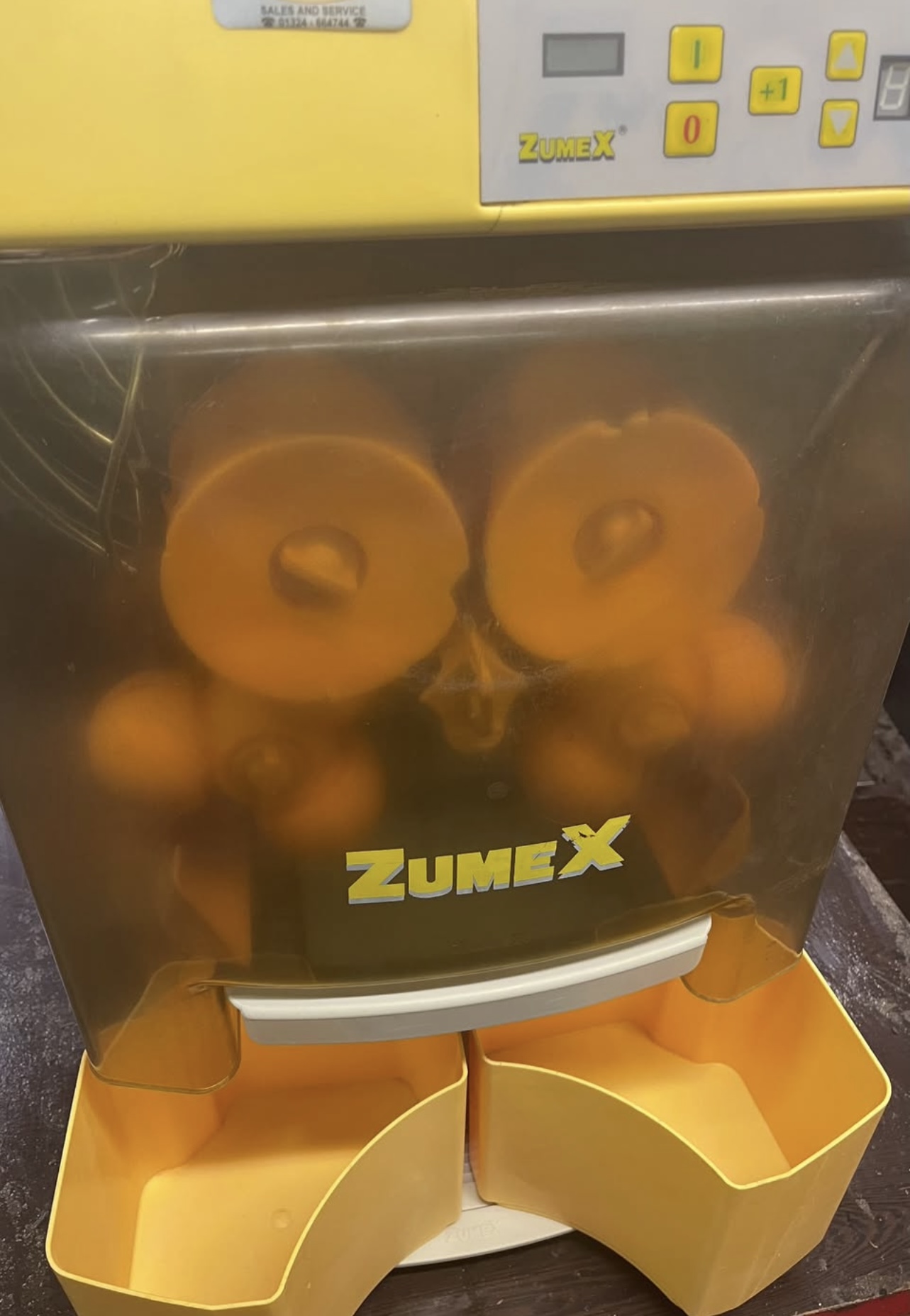 Zumex Versatile Basic Juicer Orange - Image 9